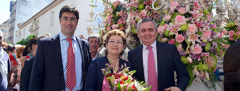La Hermandad de Huelva recibió la ofrenda floral de Caja Rural del Sur y su Fundación
