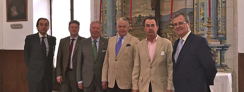 Fundación Caja Rural del Sur colabora con la Hermandad de la Santa Caridad para la restauración del retablo principal de su Capilla