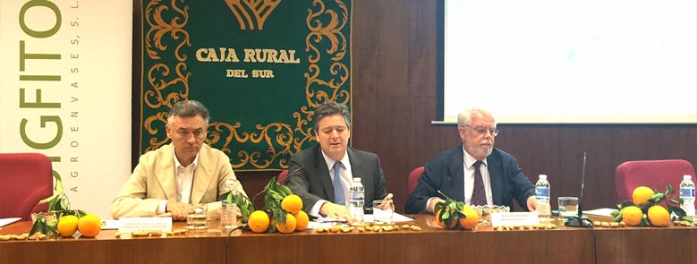 Caja Rural del Sur acoge una nueva Jornada de Asaja Sevilla sobre el cultivo del almendro y cítricos
