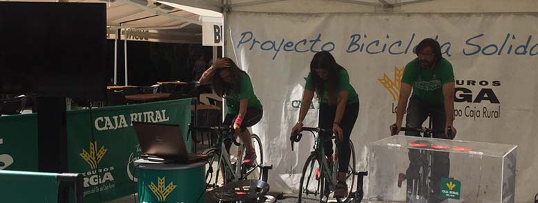 Las Setas de Sevilla acoge la ‘Bicicleta solidaria’  de Caja Rural del Sur-Seguros RGA para convertir pedaleos en kilos de alimentos