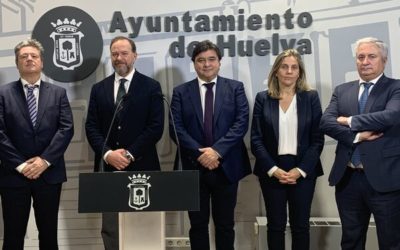 Caja Rural del Sur firma un préstamo con el Ayuntamiento de Huelva con el que este consistorio ahorrará 18,2 millones de euros en intereses