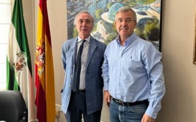 Caja Rural del Sur y el Ayuntamiento de Estepona colaborarán en servicios financieros y de recaudación de tributos locales