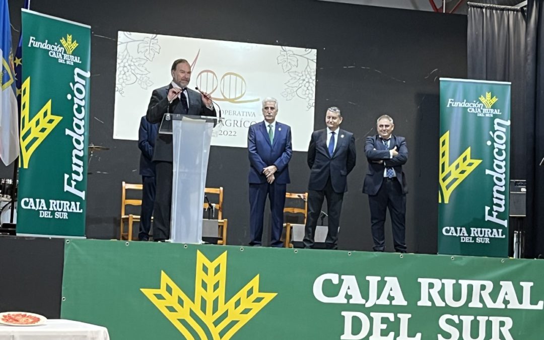 La Cooperativa Católico-Agrícola de Chipiona clausura el año de su centenario con la colaboración de Caja Rural del Sur