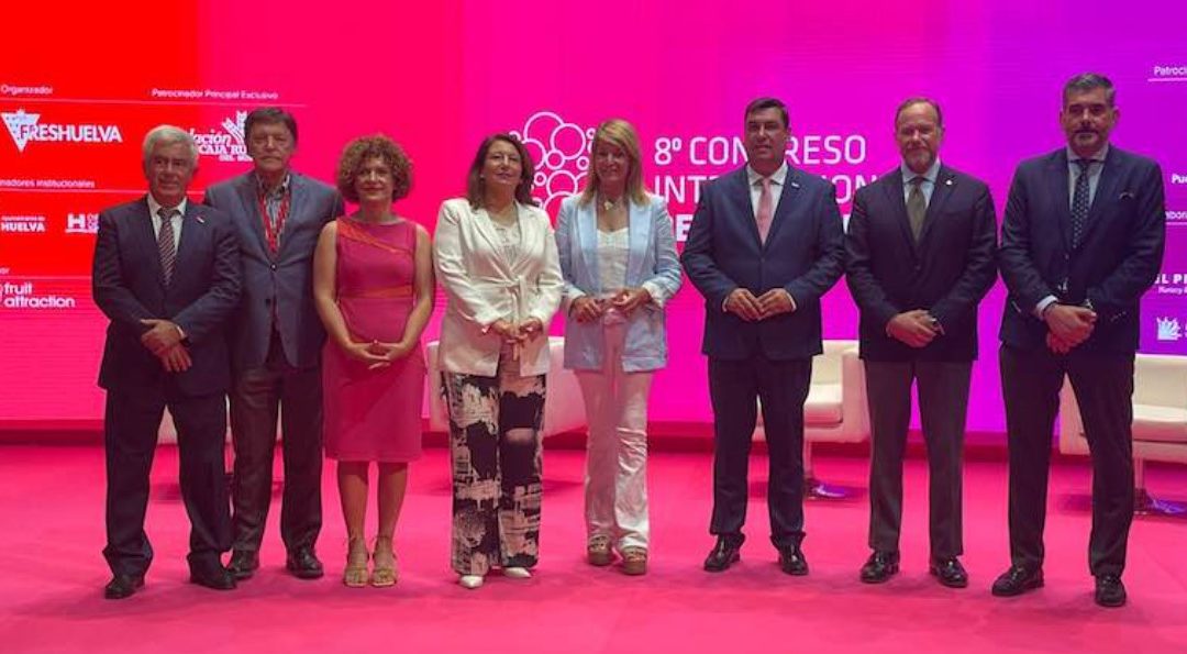 Se celebra el VII Congreso de Frutos Rojos en Huelva con el patrocinio de Caja Rural del Sur