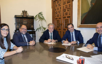 La Diputación de Córdoba firma una operación de crédito con Caja Rural del Sur