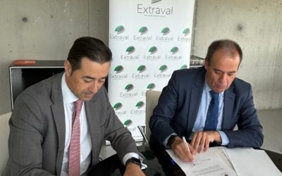 Caja Rural del Sur y Extraval firman un acuerdo para apoyar a pymes y autónomos de Extremadura