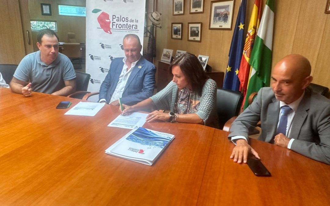 La Comunidad de Regantes de Palos firma una póliza de crédito con Caja Rural del Sur para impulsar proyectos