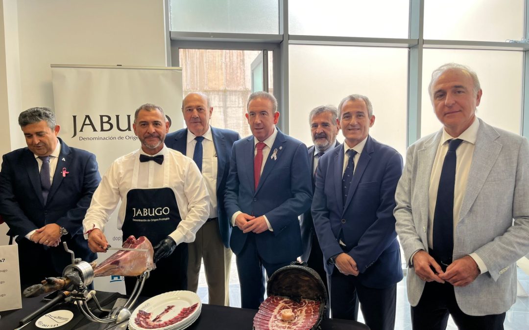 Caja Rural del Sur y su Fundación patrocinan la Feria del Jamón y del Cerdo Ibérico de Aracena