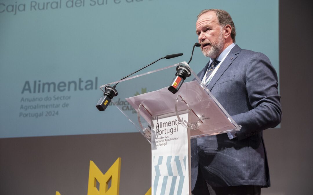 El presidente de Caja Rural del Sur, José Luis García-Palacios entrevistado por la revista Jóvenes Agricultores de Portugal-AJAP