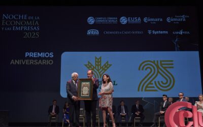 Caja Rural del Sur premiada por el 25 aniversario en la Noche de la Economía y las Empresas de la Cámara de Comercio de Sevilla