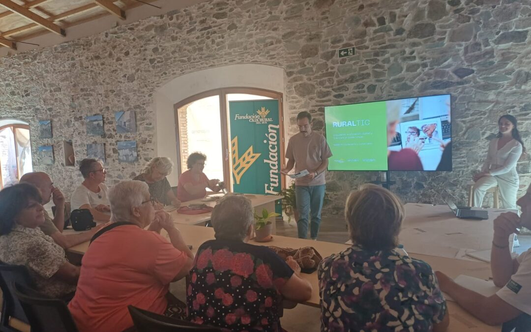 Caja Rural del Sur impulsa el programa “RuralTIC” para fomentar la educación digital y la inclusión financiera en las zonas rurales