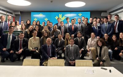 Caja Rural del Sur refuerza su plantilla con la incorporación de 43 nuevos profesionales