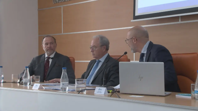 El presidente de Caja Rural del Sur analiza los retos de las pymes en la Junta Directiva de CECO