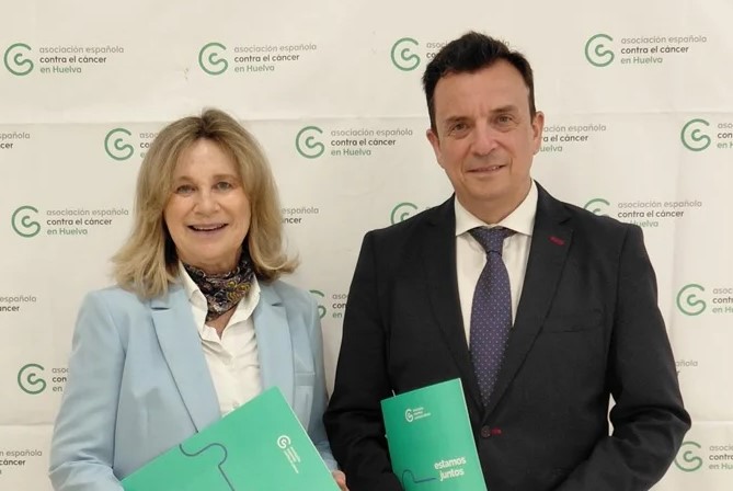 La Fundación Caja Rural del Sur apoya a la Asociación contra el Cáncer en Huelva en su proyecto de investigación
