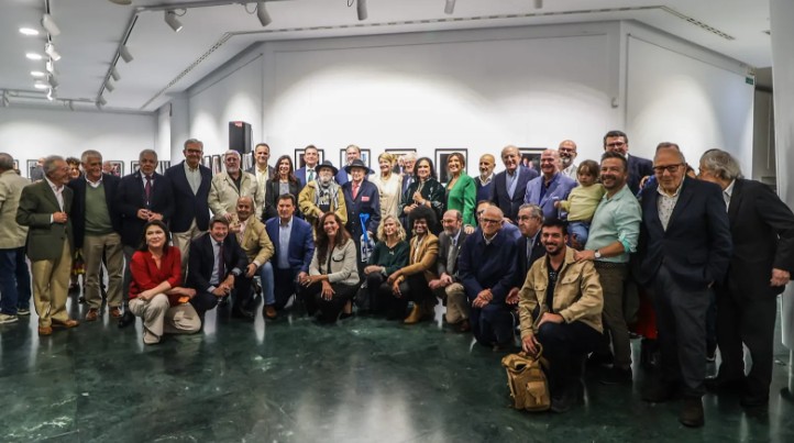 La exposición fotográfica ‘Las Caras de Huelva 2’ reúne a 51 protagonistas de la sociedad de Huelva